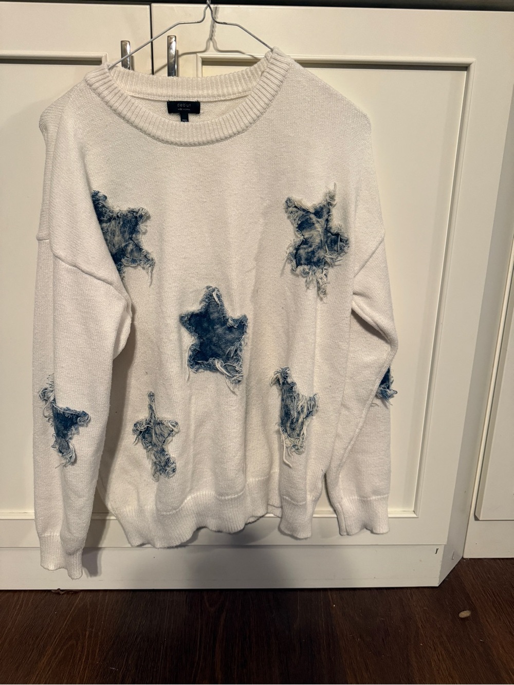 debut White Crewneck Sweater with Distressed Blue Star Appliqués